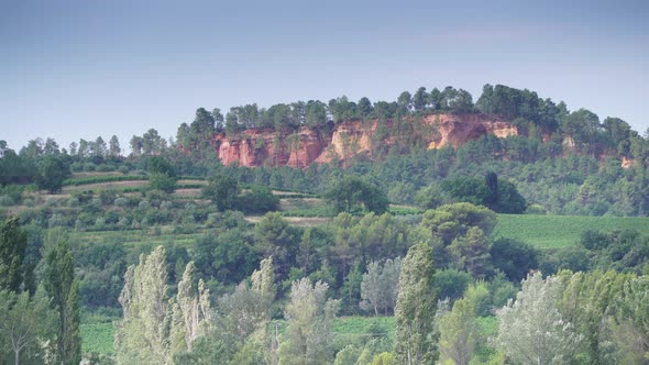 Red Rocks in Roussillon, Provence France alt