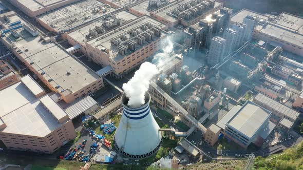 chemical plant in city alt