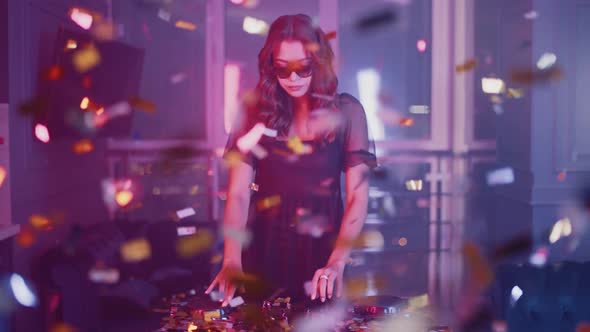 Luxury Party Glamour Female Dj Dancing in the Night Club Golden Confetti Flying in the Air Neon alt
