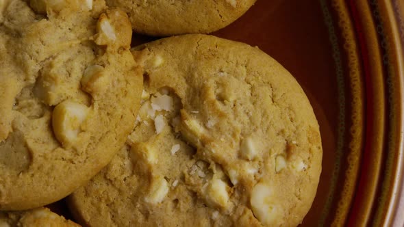 Cinematic, Rotating Shot of Cookies on a Plate - COOKIES 324 alt