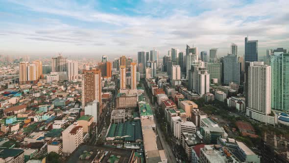 Aerial View Manhattan District Skyscrapers in New York, USA alt