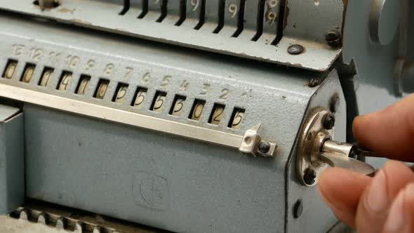 Old Soviet Mechanical Calculator Adding Machine 