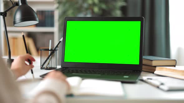 Green Screen Laptop for Work