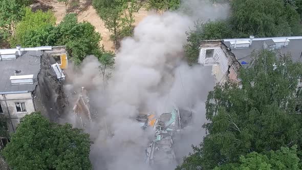 Apartment building collapse during demolition