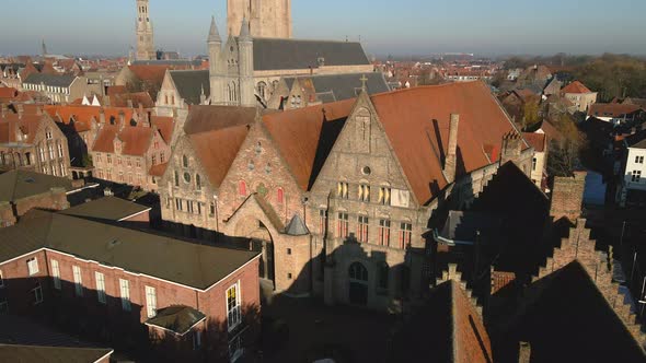 Rotating around historic buildings near Church of Our Lady alt