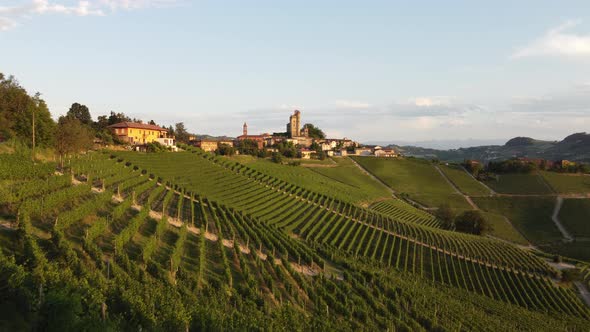 Serralunga D'alba at Sunset in Langhe alt