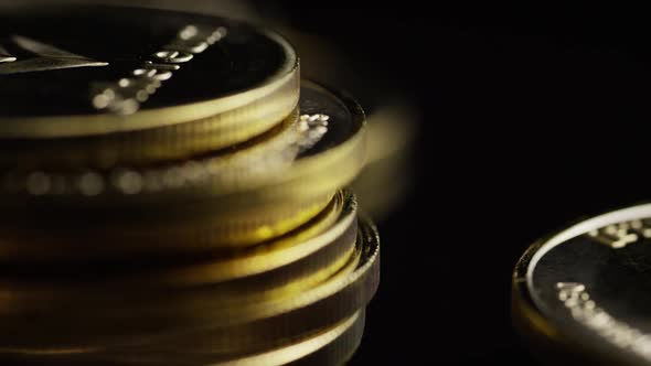 Rotating shot of Bitcoins (digital cryptocurrency) - BITCOIN ETHEREUM 191 alt