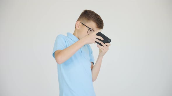 Kid with Glasses Who Plays Games on the Internet alt
