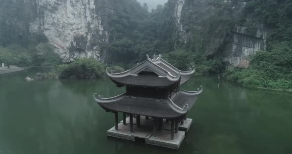 Scenic Spots Water Pagoda Trang An Ninh Binh alt