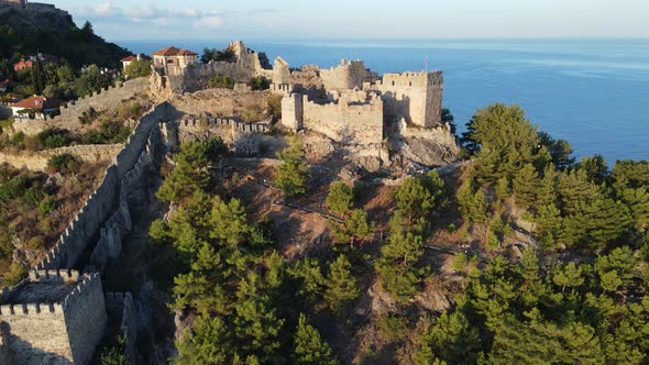 Alanya Castle - Alanya Kalesi Aerial View. Turkey alt