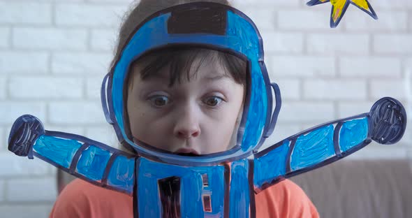 Expression in Cosmos alt