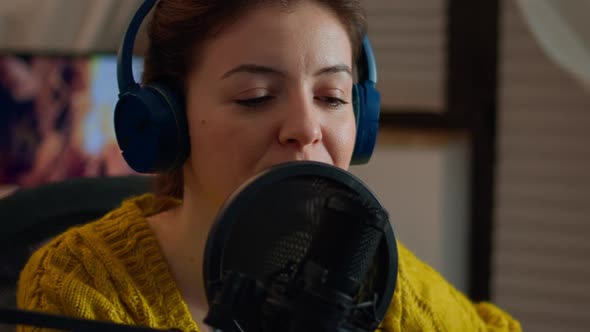 Close Up of Influencer Talking on Podcast Microphone alt