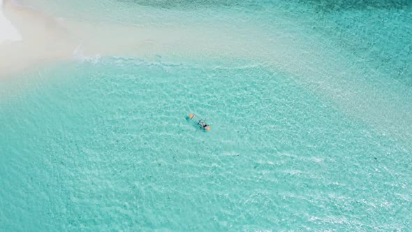 Tour on the islands of philippines alt