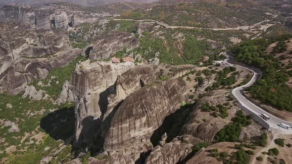 City in a mountainous area alt