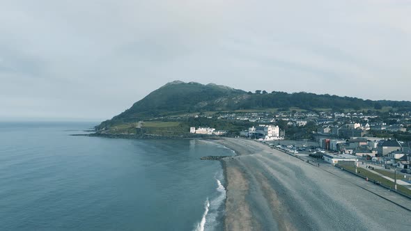 Beautiful Bray Town Near The Pebble Beach With A View Of Bray Head Mountain In County Wicklow, Irela alt