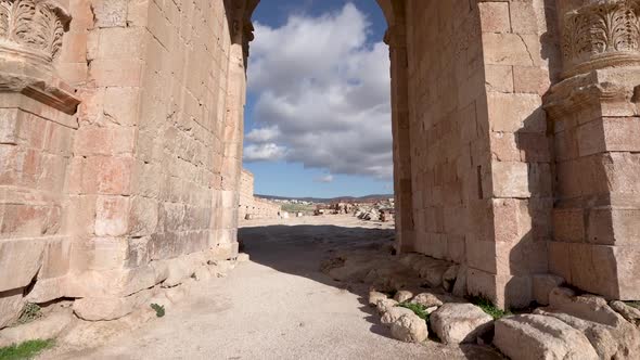 Arch Of Hadrian In Roman Ruins In The Jordanian City Of Jerash alt