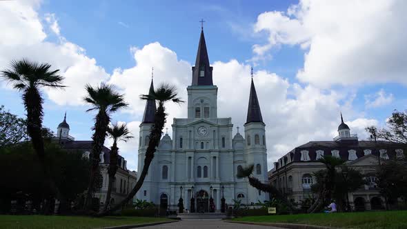Time Lapse of the New Orleans cathedral alt