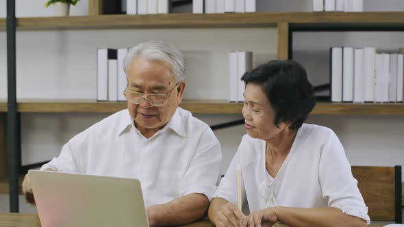 Family concept of 4k Resolution alt