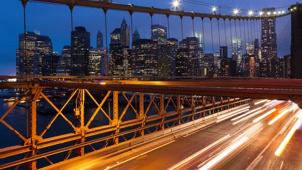 Brooklyn bridge car traffic light timelapse - New York - USA