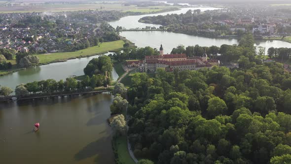 Flying Over the Nesvizh Castle, the Park Around the Castle and the Lake, Aerial Video of Nesvizh alt