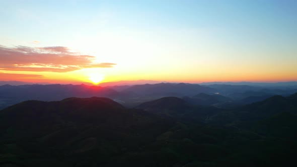 4K Aerial drone of beautiful valley between mountains. alt