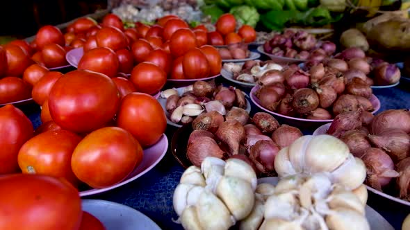 Onions, Garlic And Tomatoes At The Fruit And Vegetable Market On Tropical Island In Timor Leste alt