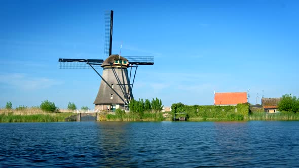 Windmills at Kinderdijk in Holland. Netherlands alt