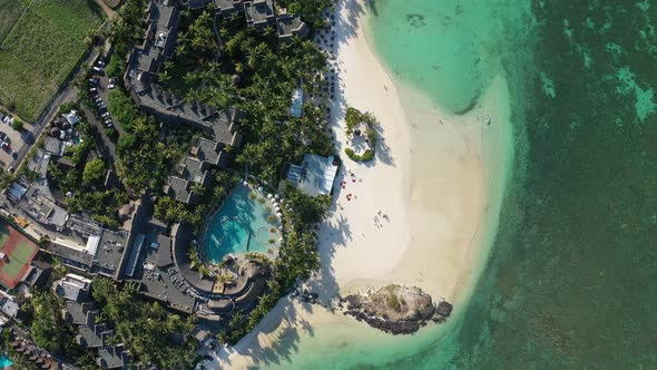 A Bird's-eye View of the Mauritius Beach Opens Up.amazing Coral Reef on the Island of Mauritius alt