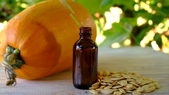 Pumpkin Seed Oil in a Bottle alt