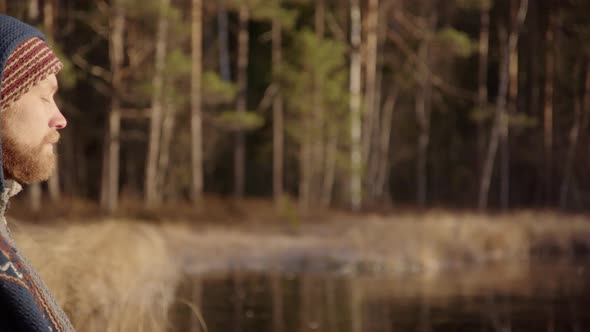 PAN REVEAL MS - A handsome bearded man conscious breathing, meditating alt