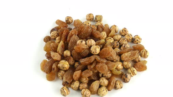 Raisins And Roasted Chickpea 6 alt