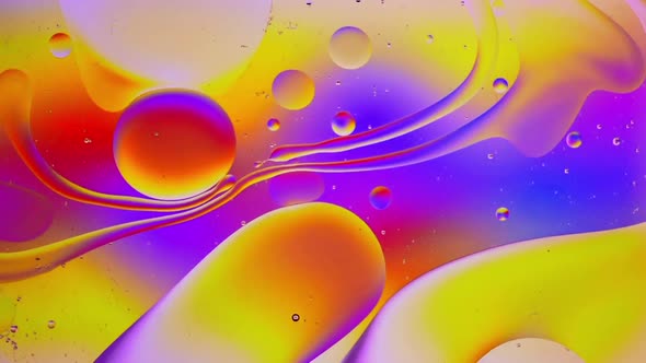 Abstract Colorful Food Oil Drops Bubbles and spheres Flowing on Water Surface alt
