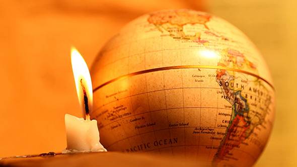 Candle With Globe 