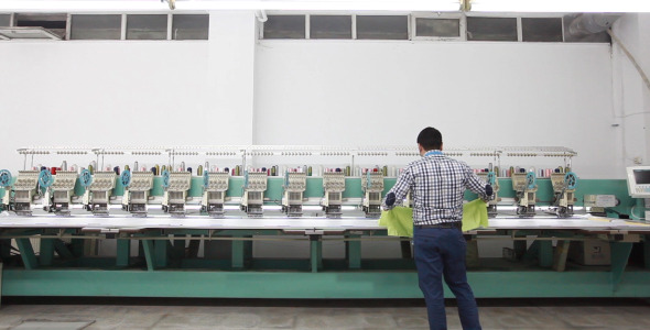 Industrial Sewing Machine alt