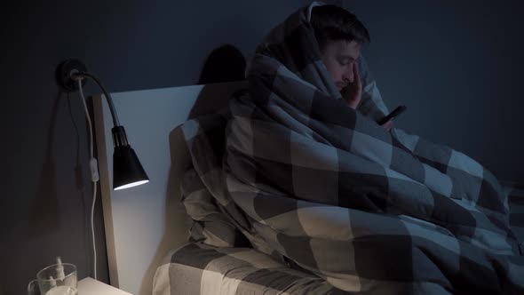 Addiction Nomophobia Insomnia alt