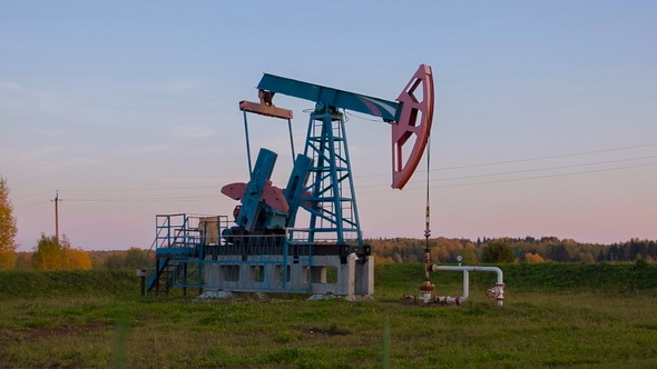 Oil Pump (pumpjack) in Russia. alt