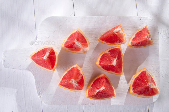 Slices of red grapefruit