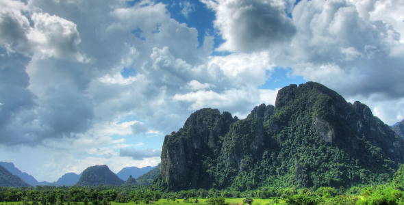 Rocky Cloudscape Time Lapse alt