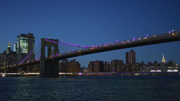 Brooklyn Bridge and Downtown Manhattan alt