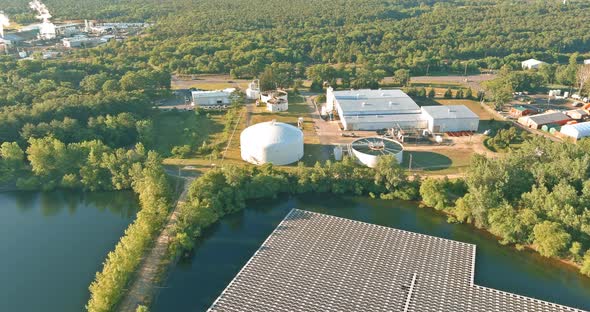 Solar Panels Floating in Water with in the Perfect Green Energy for a Clean Environment alt