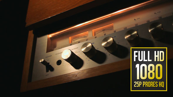 Old Radio/Amplifier - 02