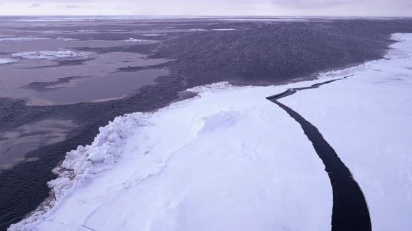 Icebreaker Sail Thru Arctic Water Ocean alt