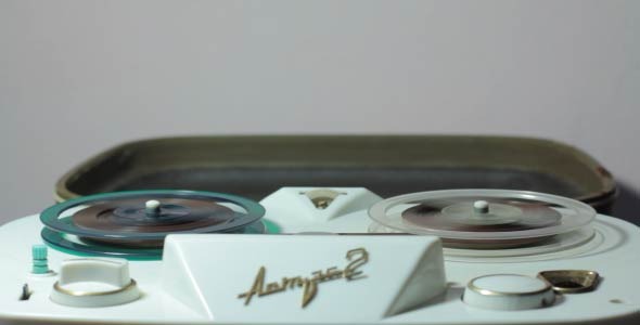Old Reel-To-Reel Tape Recorder 4 alt