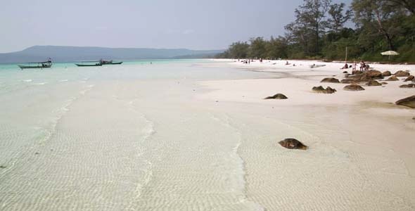 White Sand And Crystal Water Beach, Koh Rong 3