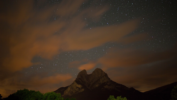 Starlapse Pedraforca Mountain 3 alt