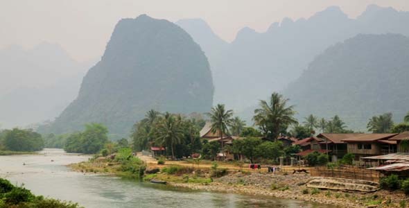 Easygoing Daily Life of Vang Vieng, Laos 16