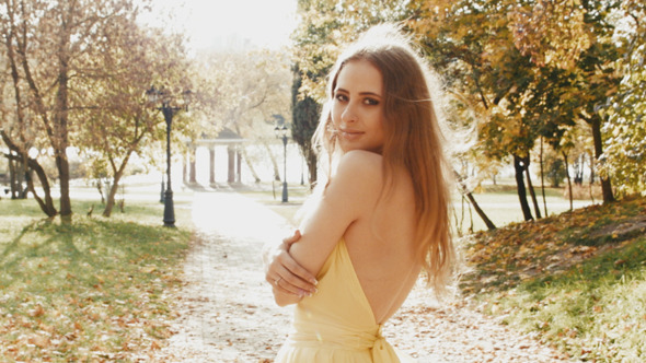 Romantic Girl Smile. alt