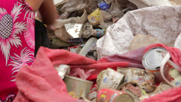 Slums At Phnom Penh City Dumping Area 32