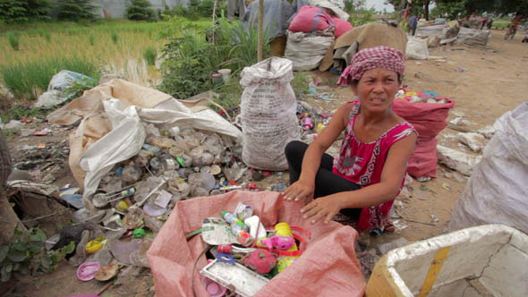 Slums At Phnom Penh City Dumping Area 39