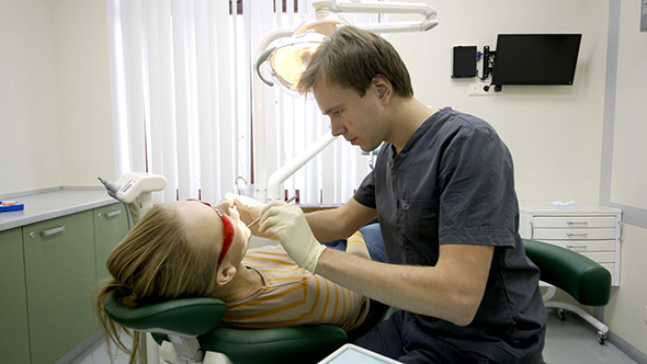 Starting Of Dental Examination In Clinic alt